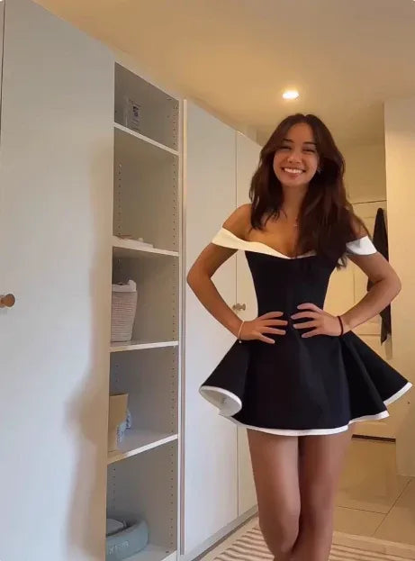 Off the Shoulder Sleeveless A-line Pleated Short-Mini Homecoming Dress