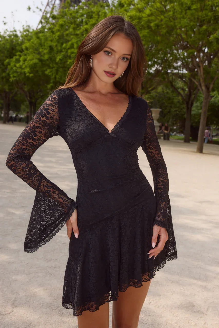 Solid Color A-Line/Princess V Neck Long Sleeves Full Coverage Short-Mini Homecoming Dress