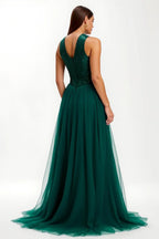 Sparkly A-Line Round Neck Sleeveless Sequins Sweep/Brush Train Prom Dress