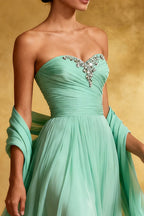 Sparkly A-Line Strapless Sleeveless Sweep/Brush Train Prom Dress