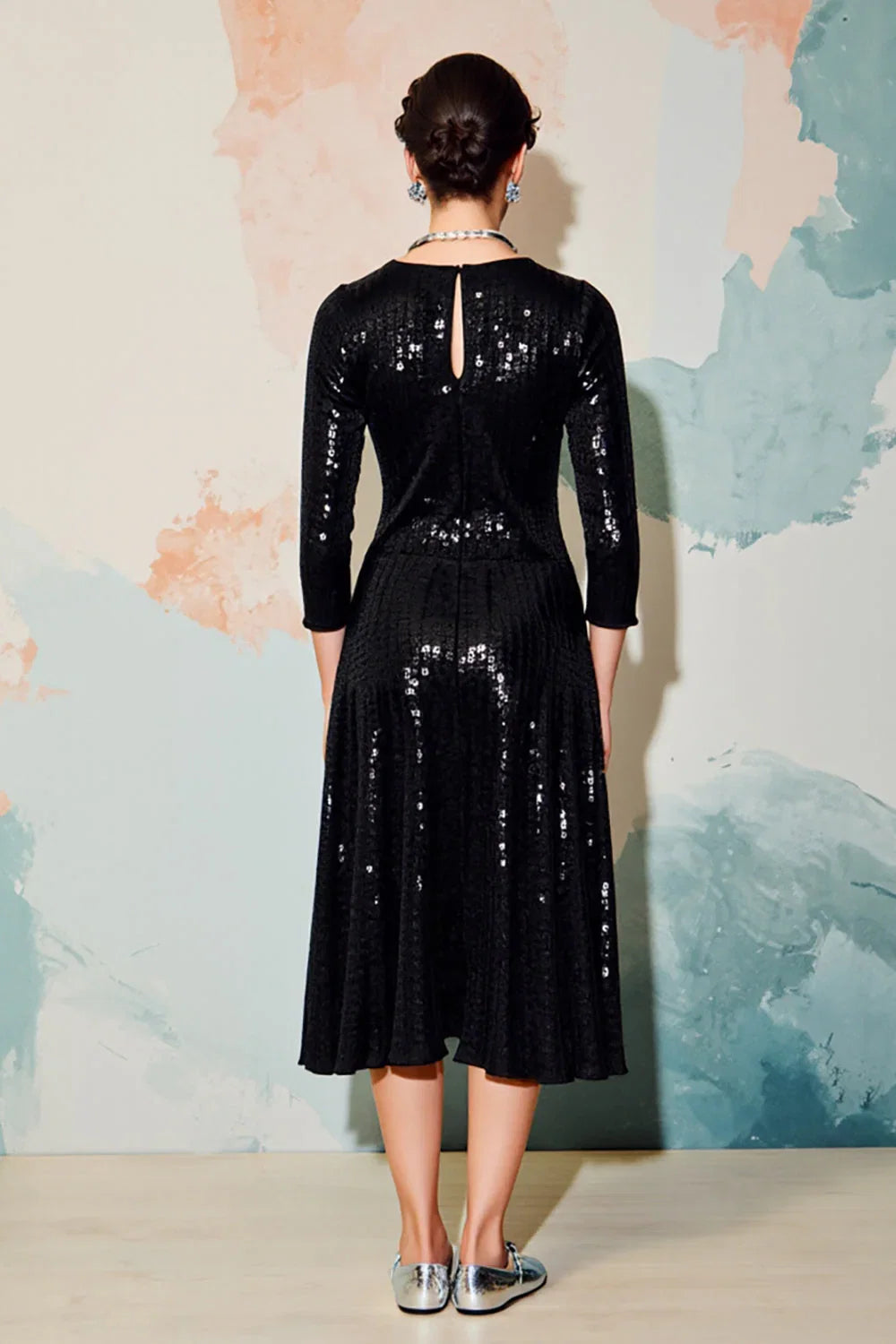Sparkly Sheath/Column Round Neck 1/2 Sleeve Keyhole Tea-Length Prom Dress