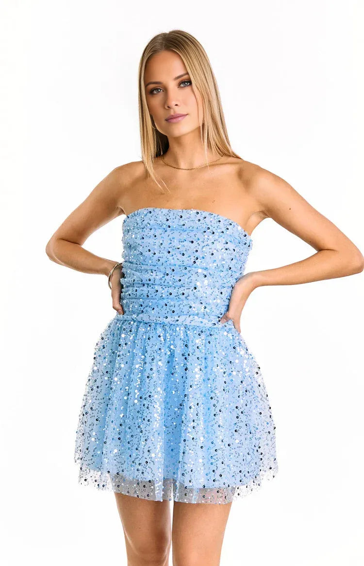 Strapless Sleeveless Trendy A-Line Knee-Length Homecoming Party Dresses Unique Backless Party Dresses No Slit