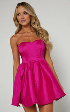White Strapless Sweetheart Fit And Flare Knee-Length Dress A-Line Solid Color Simple Backless Homecoming Dress