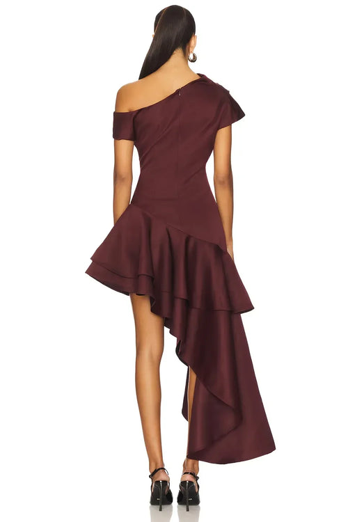 Superbe robe de soirée asymétrique à manches courtes, coupe fourreau, fermeture éclair au dos et ourlet haut-bas