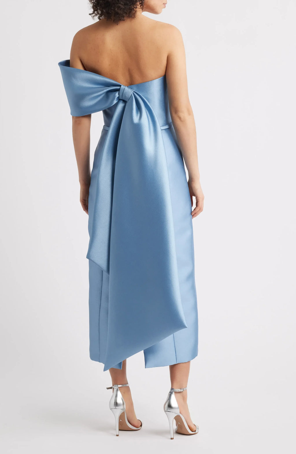 Striking Sheath Sleeveless Strapless Bow Back Midi Length Evening Dress