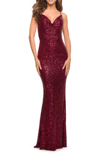 Striking Sheath V Neck Sleeveless Strappy Back Floor Length Evening Dress