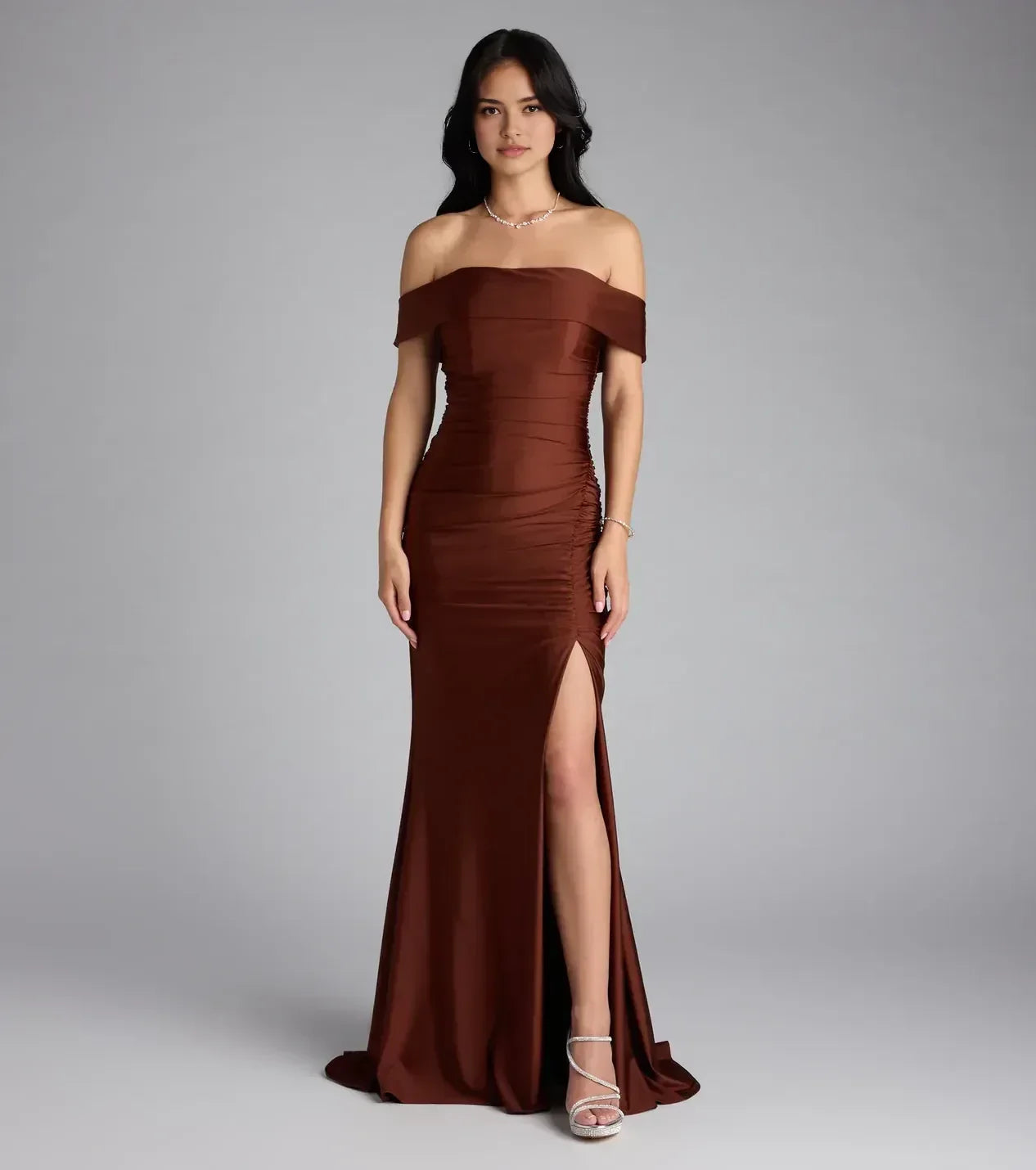 Striking Trumpet Off Shoulder Short Sleeve Open Back Floor Length Prom Dress
