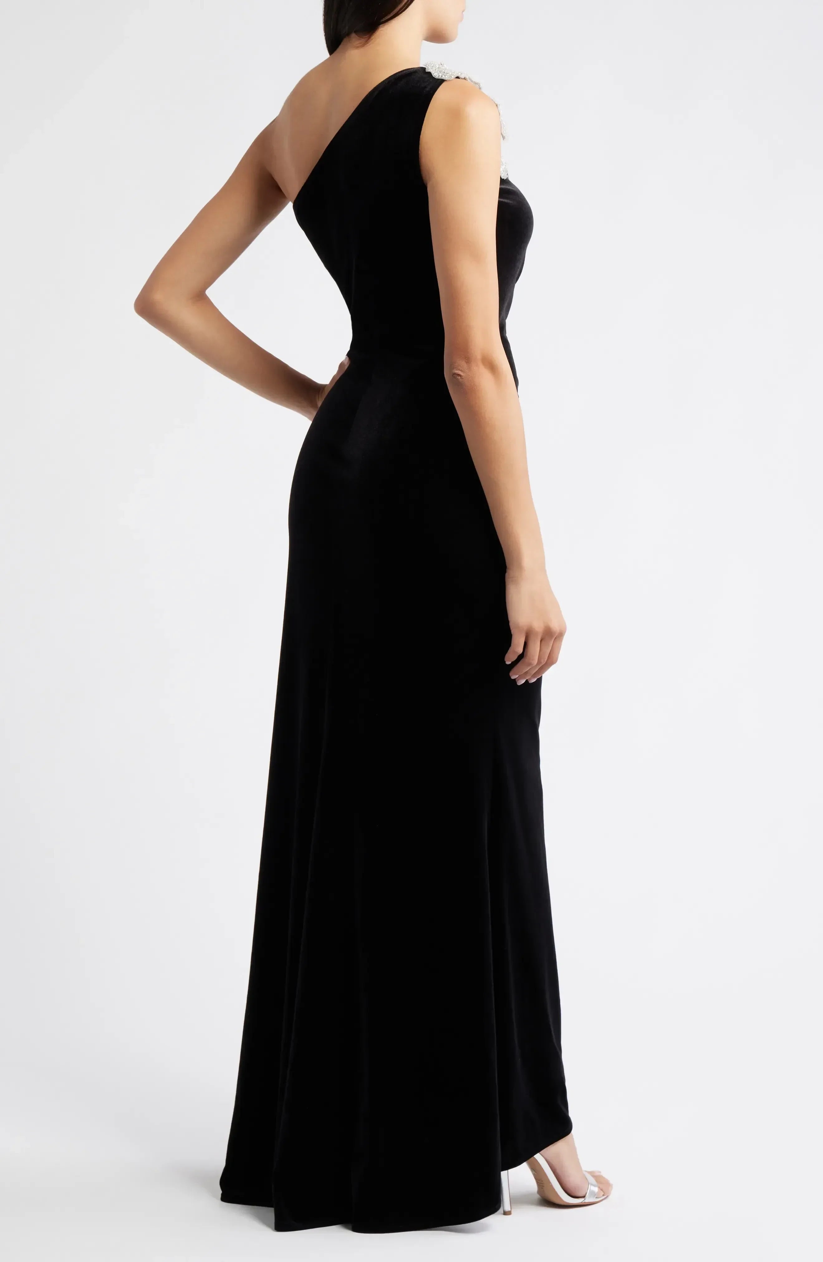 Stunning Sheath One Shoulder Sleeveless Open Back Floor Length Evening Dress