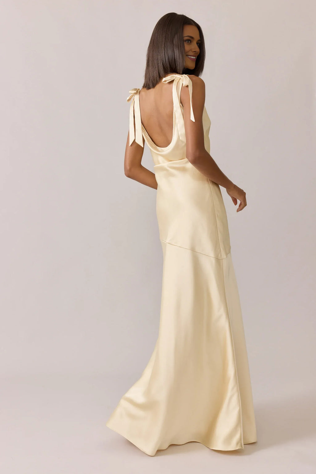 Fitted High Neck Sleeveless Backless Floor-Length Prom Dress
