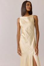 Fitted High Neck Sleeveless Backless Floor-Length Prom Dress