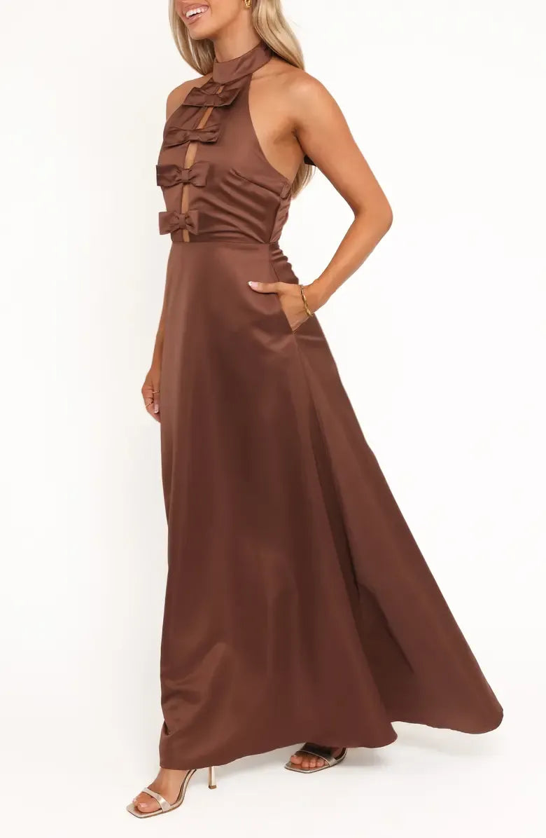 Unique A-Line Halter Neck Sleeveless Floor-Length Prom Dress