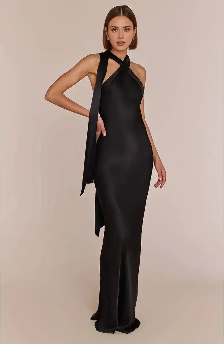Unique Sheath Halter Neck Sleeveless Floor-Length Prom Dress