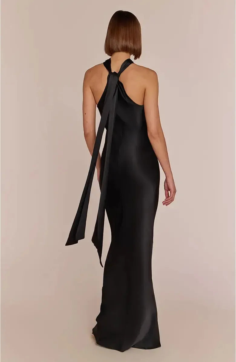 Unique Sheath Halter Neck Sleeveless Floor-Length Prom Dress