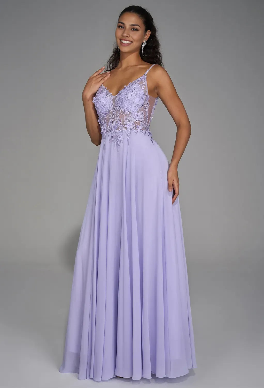 A-line V-Neck Spaghetti Straps Floor Length Prom Dresses Sleeveless Applique Formal Evening Dresses