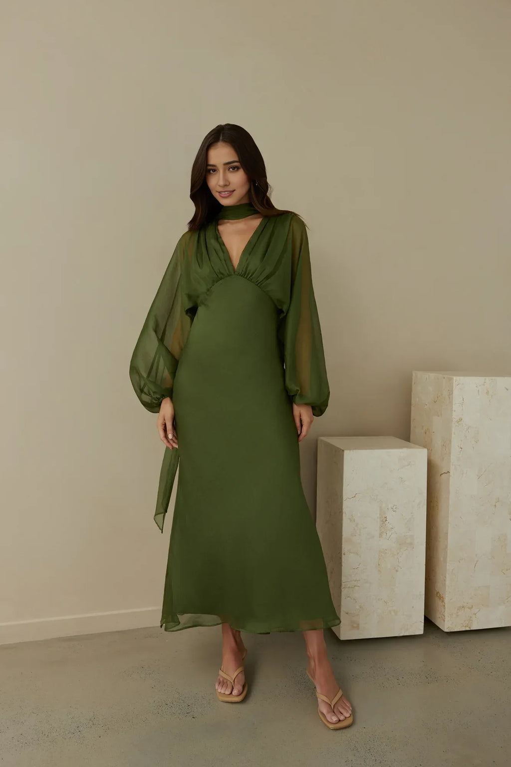 Green V Neck Ankle-Length Dress Sheer Balloon Sleeves Sheath Simple Zipper Up Prom Dress With Scarf