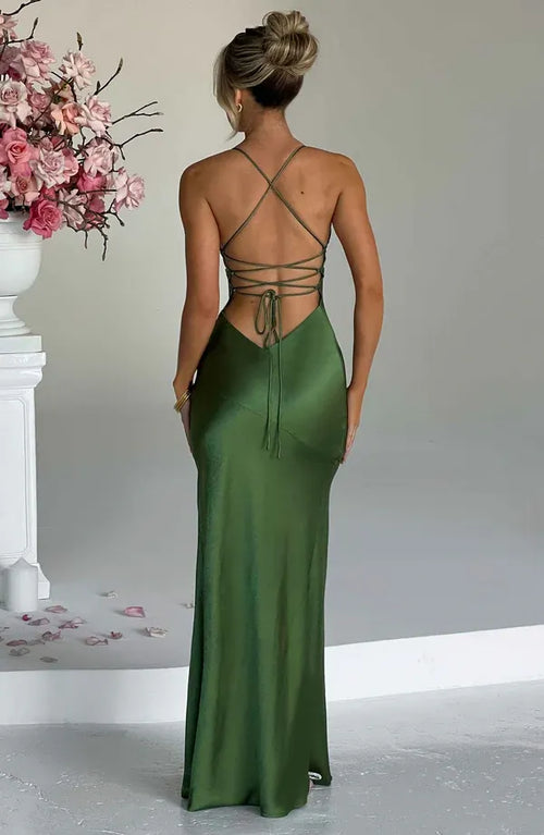 Robe de soirée longue sirène vibrante avec col en V, bretelles spaghetti et laçage au dos pour femme