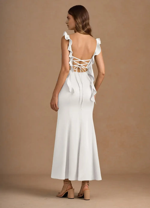 Robe de bal longue en trompette vibrante avec encolure carrée, sans manches et dos lacé pour adultes