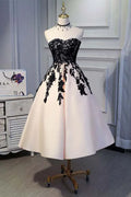 Vintage A-Line Sweetheart Strapless Knee-Length Homecoming Dress