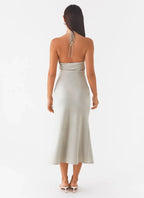 Vintage Sheath Halter Neck Sleeveless Tie Back Midi Length Plus Size Evening Dress