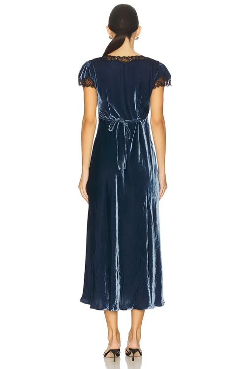 Robe de soirée fourreau vintage en dentelle à encolure en V, manches courtes et dos noué, longueur midi