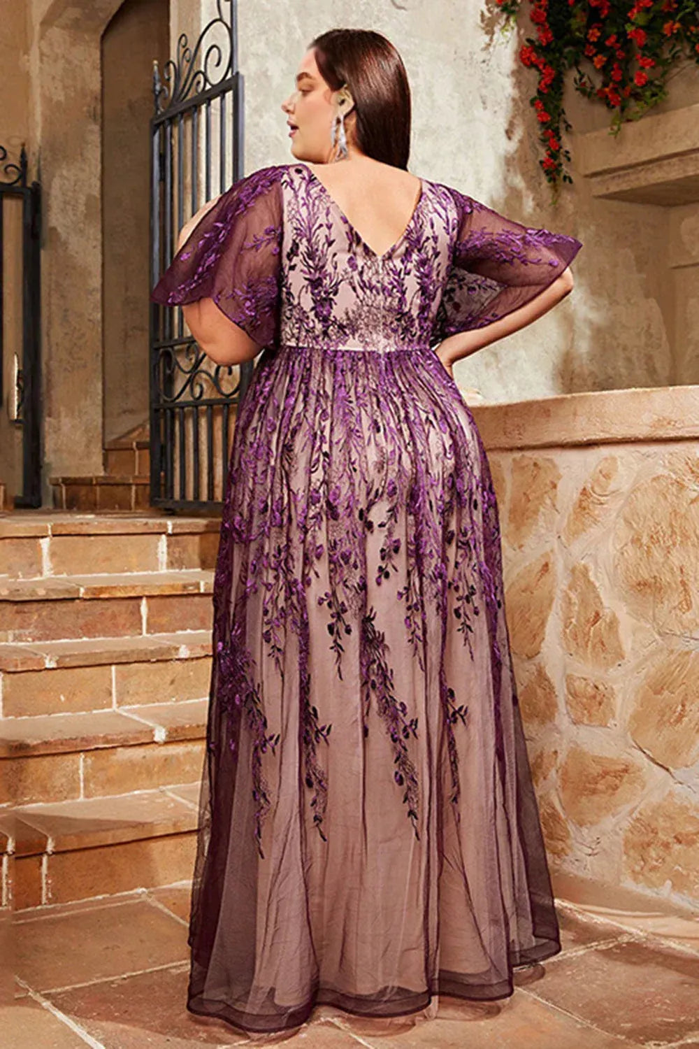 Vintage A-Line V Neck Short Sleeve Appliques Floor-Length Plus Size Mother of the Bride Dress