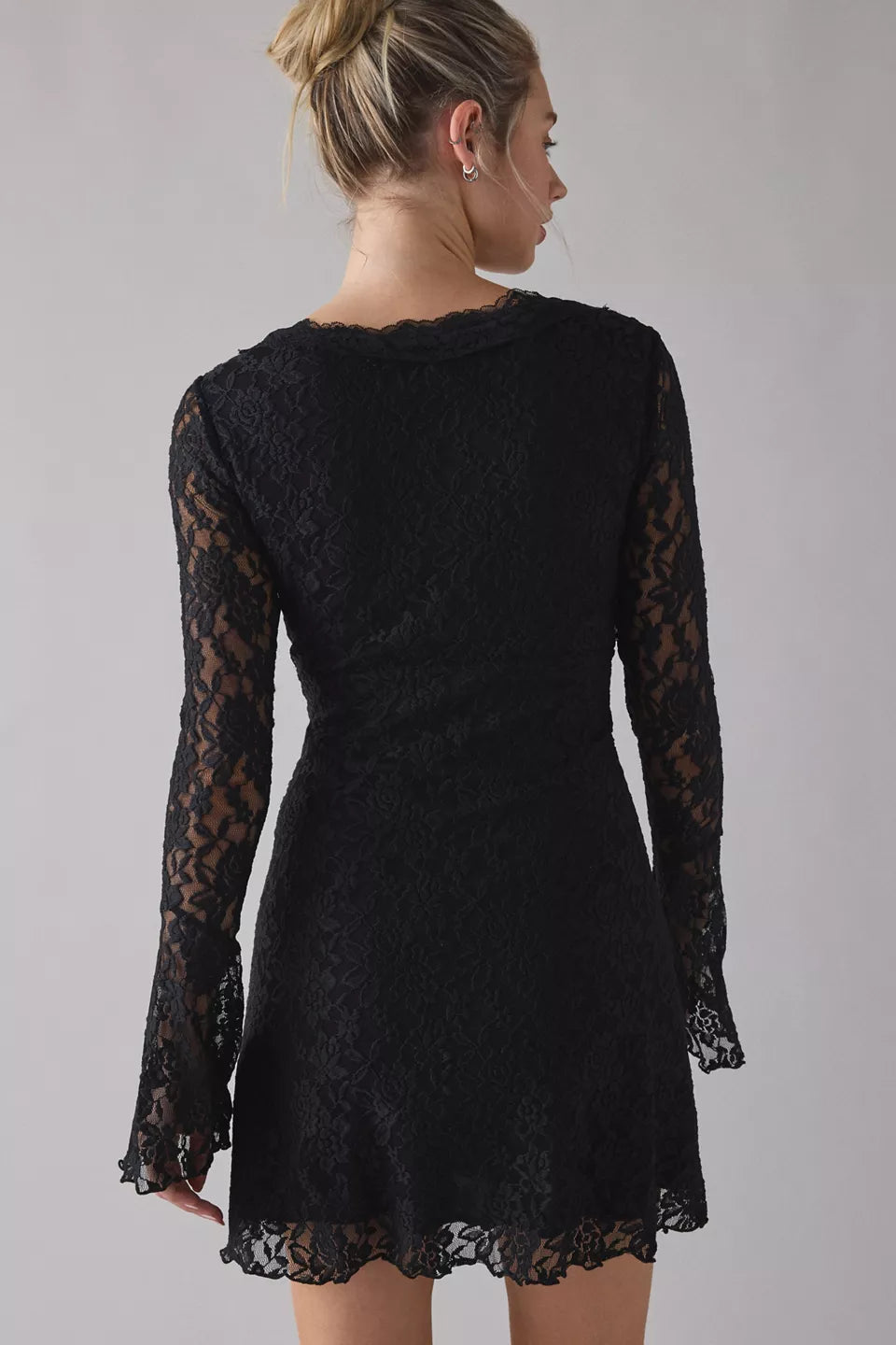 Vintage Fitted V Neck Long Sleeve Short-Mini Homecoming Dress