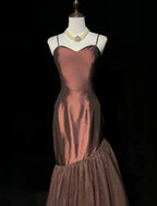 Vintage Mermaid Prom Dress With Sweetheart Neckline Spaghetti Straps Tulle Satin Brown For Elegant Prom Queens