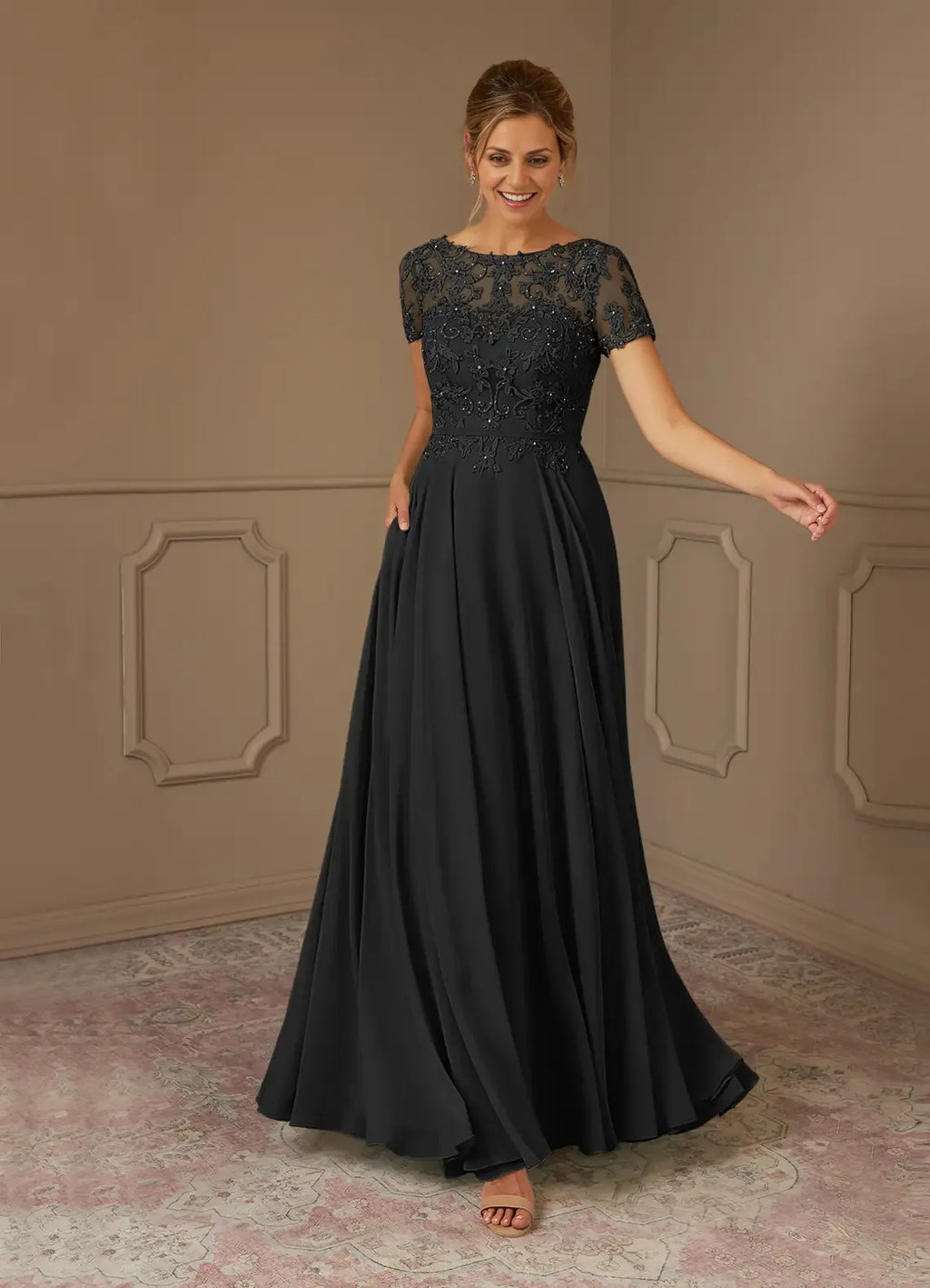 Black Dress A-Line Boat Neck Sequins Maxi Dress Modern Short Sleeve Scoop Back Mother of the Bride Dress