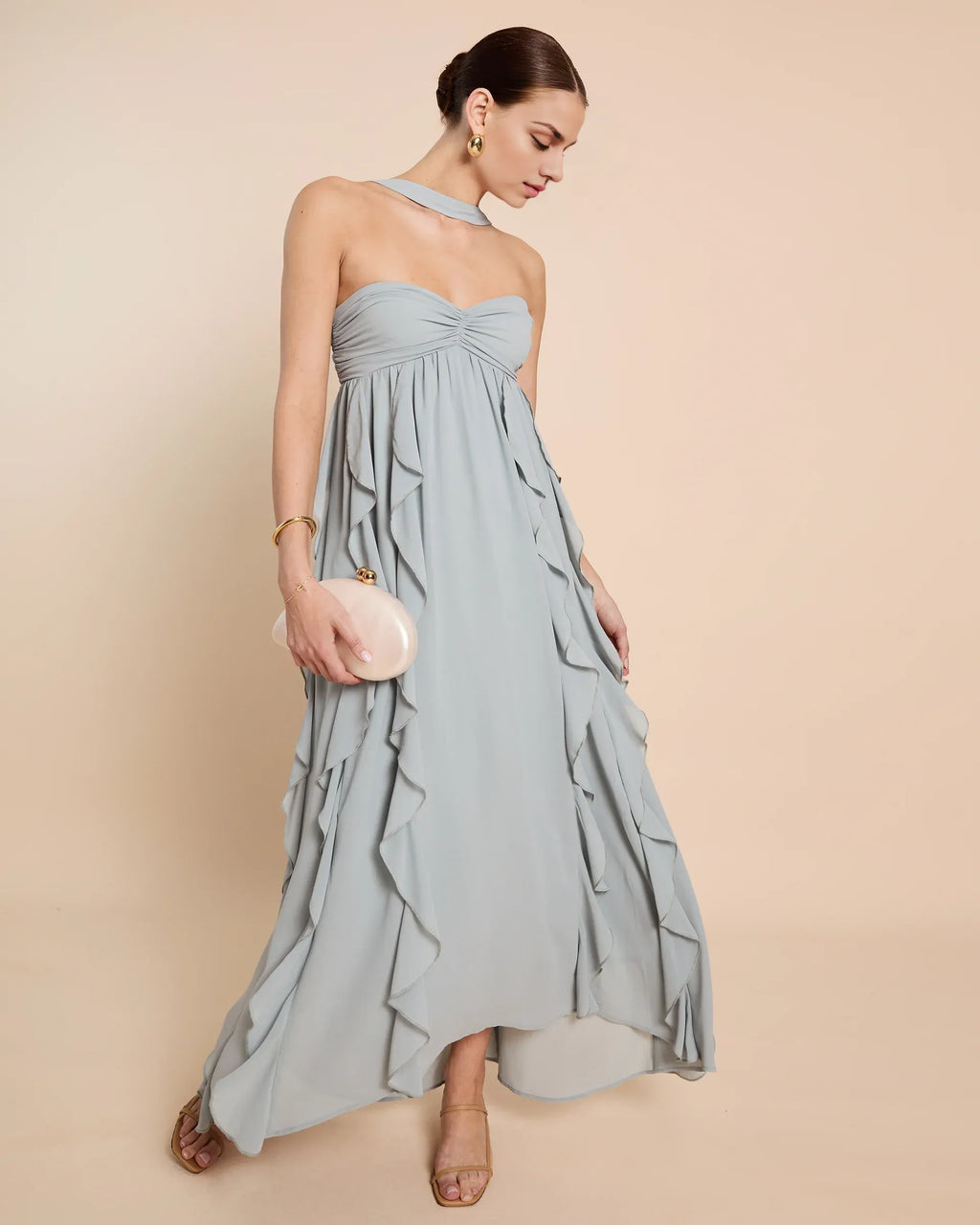 Dress Chic A-Line Floor-Length Sleeveless Party Dresses Halter Neck Solid Color Open Back Ruffles Evening Dress