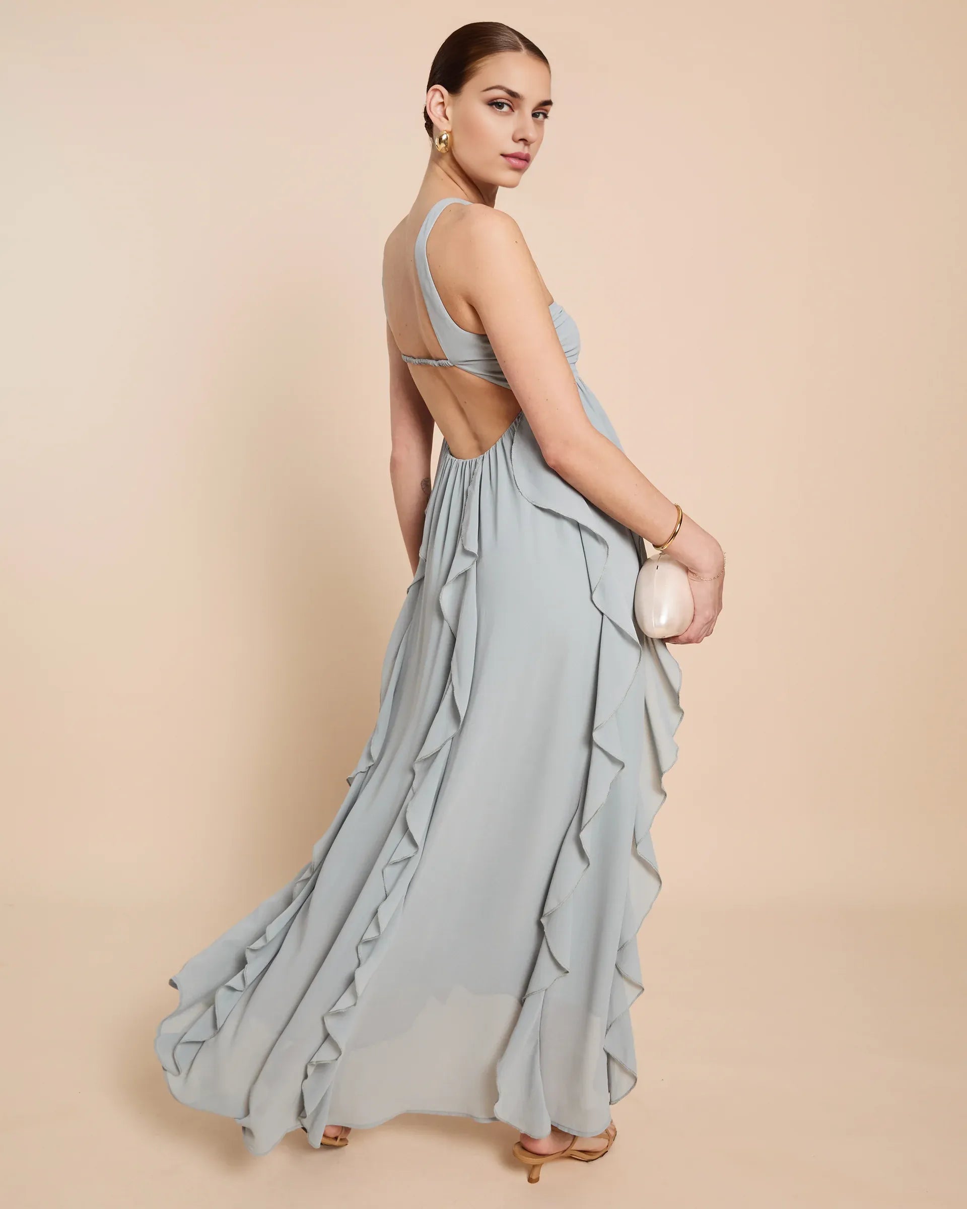 Dress Chic A-Line Floor-Length Sleeveless Party Dresses Halter Neck Solid Color Open Back Ruffles Evening Dress