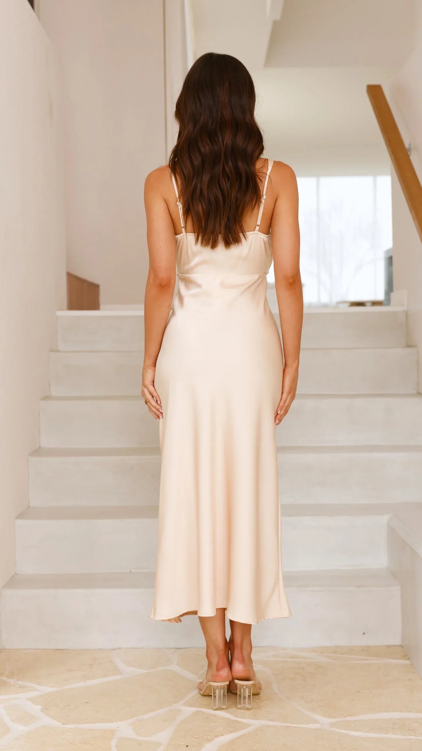 Dress Classic Cowl Neck Maxi Dress Champagne Mermaid Sleeveless Solid Color Sheath Open Back Prom Dress