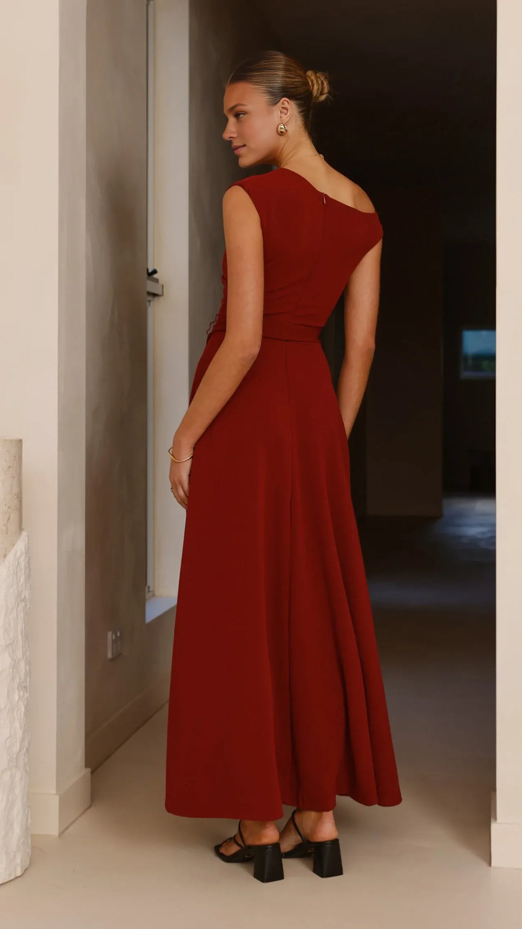Dress Elegant Asymmetrical Neck Maxi Dress Emerald A-Line Sleeveless Solid Color Belt/Sash Prom Dress