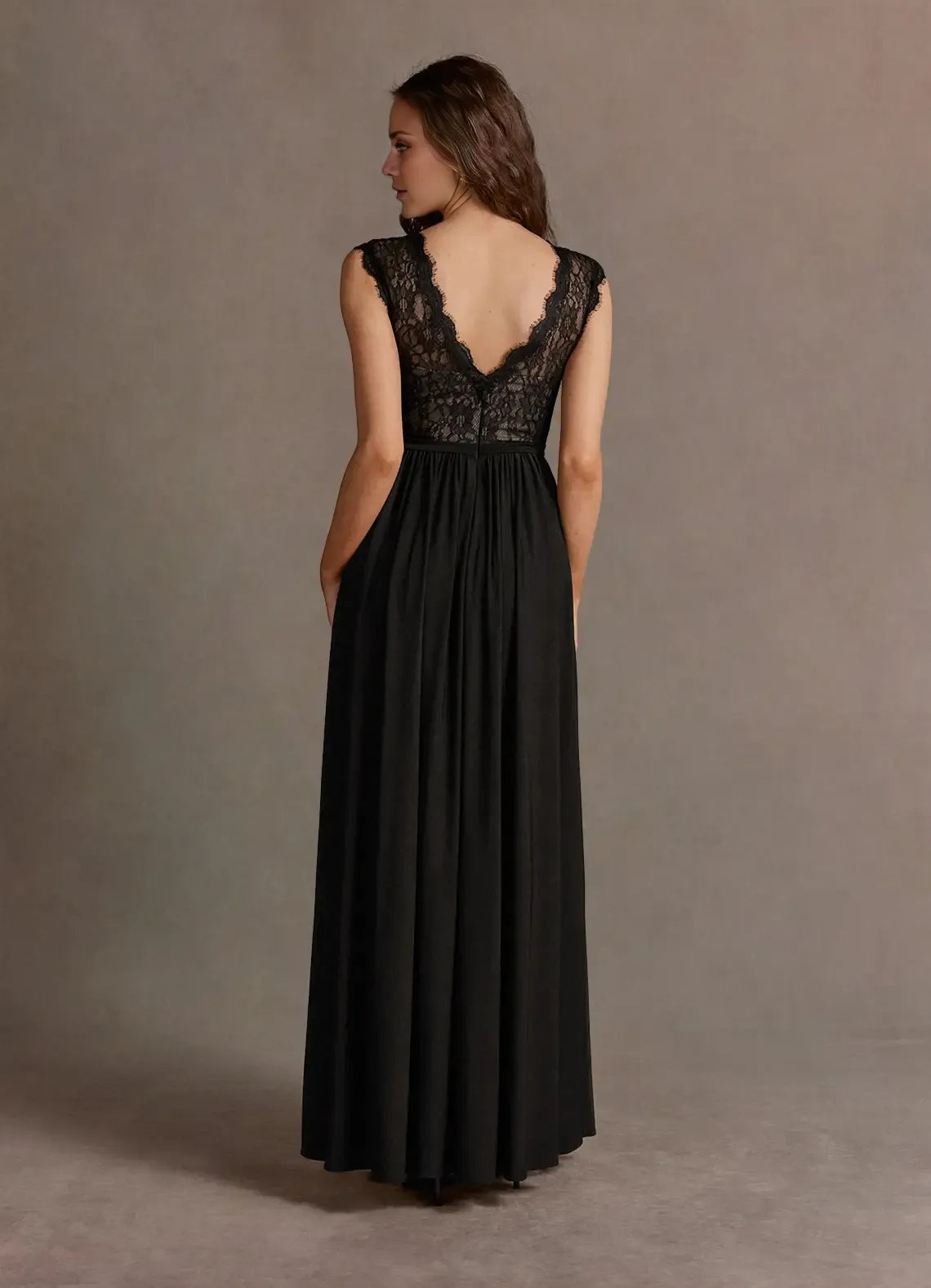 Black Dress Elegant Boat Neck Appliques Maxi Dress Sleeveless Slit A-Line V Back Prom Dress