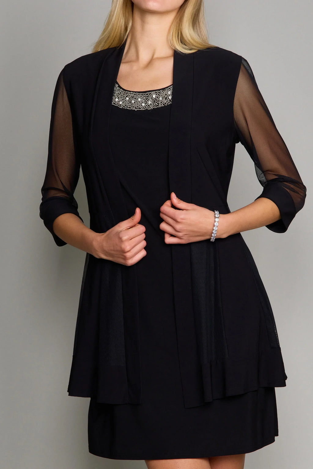 Dress Elegant Long Sleeves Prom Dress Round Neck Short Mother Of The Bride Plus Size Dress