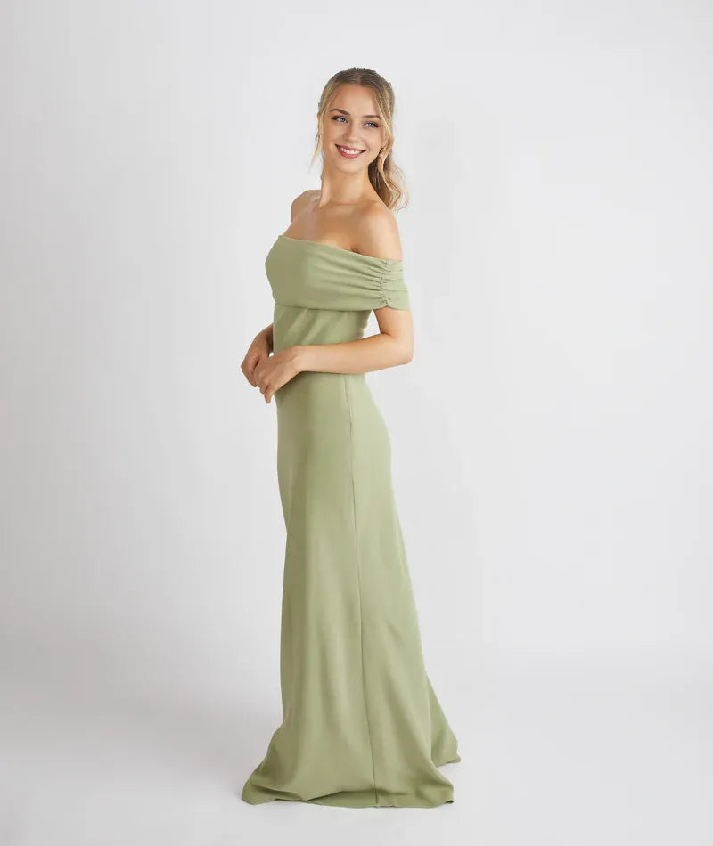 Dress Elegant Off the Shoulder Bridesmaid Dress Maxi Dress Solid Color Sage Sleeveless Column Prom Dress