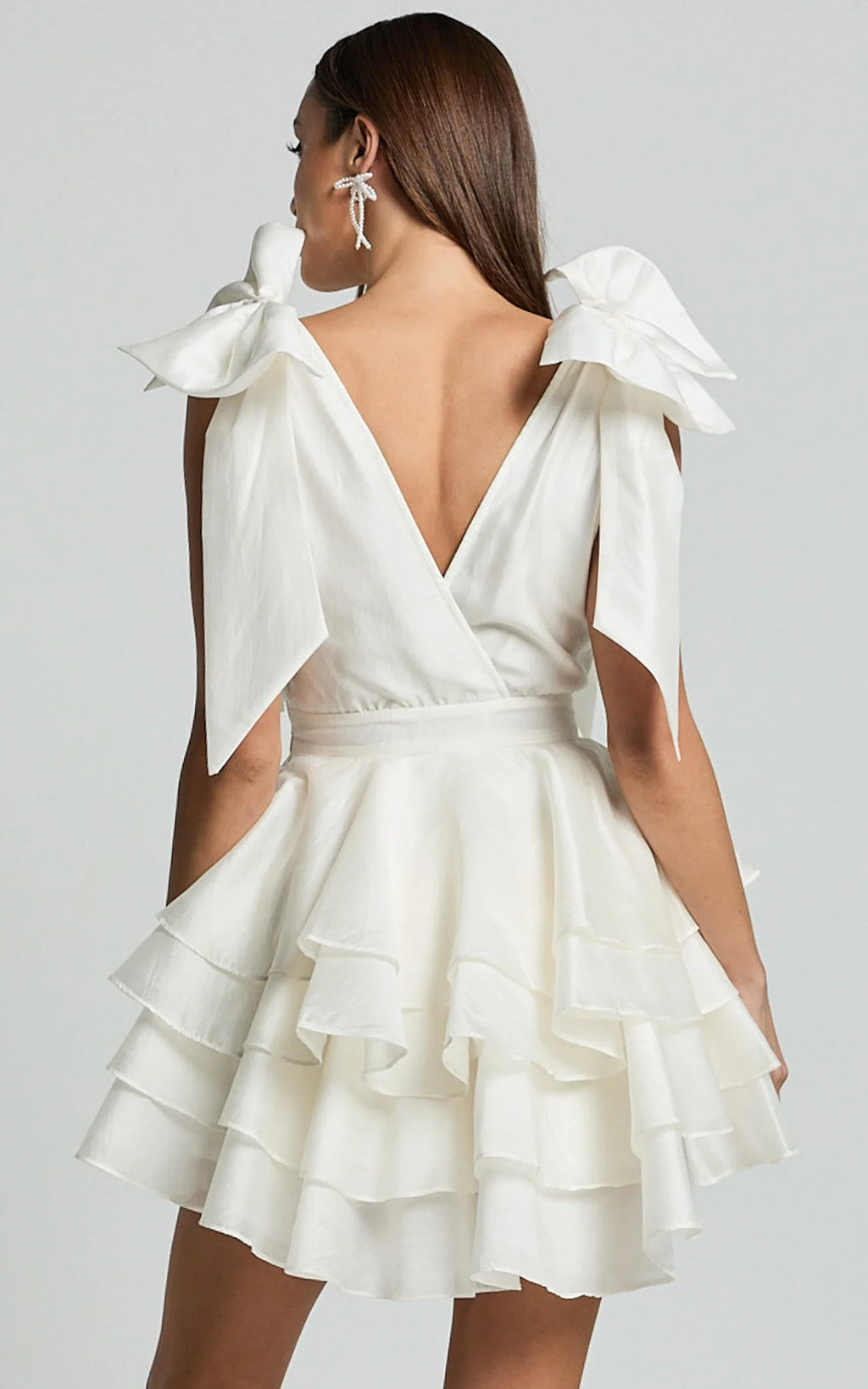 White Dress Elegant Shoulder Tie Plunge Ruffle Mini Dress A-Line Sleeveless Backless Homecoming Dress