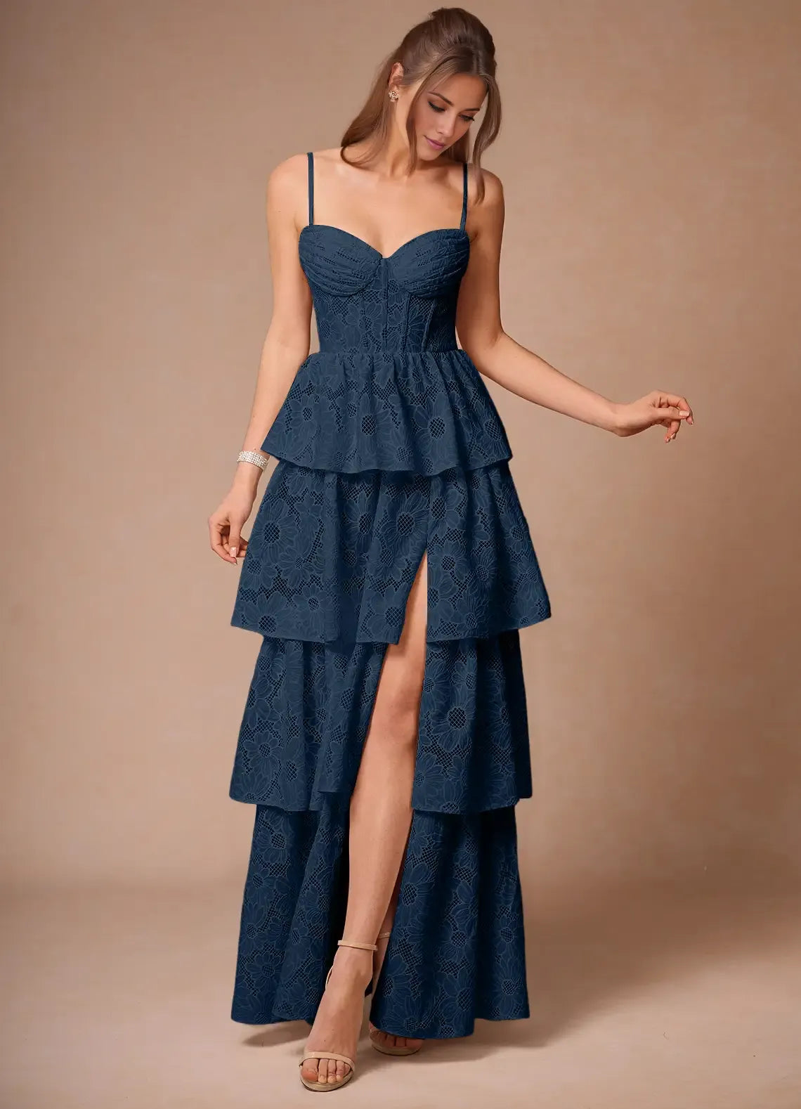 Dress Elegant Spaghetti Straps Sleeveless Romantic Appliques Evening Dress Floor Length Slit Prom Dress