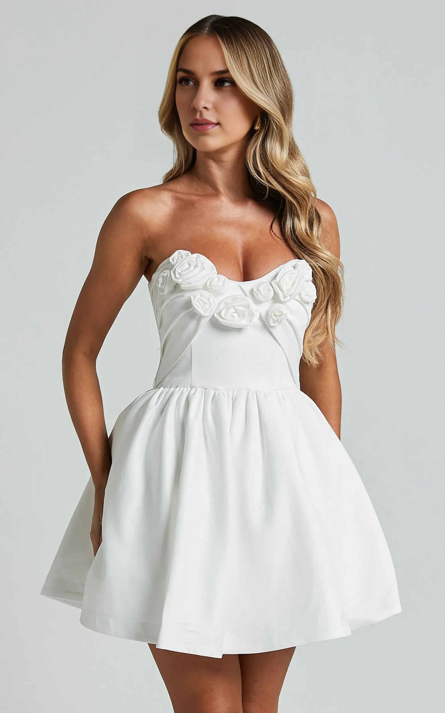 Pink Dress Fashion Sweetheart Rosette Detail Fit Mini Dress A-Line Sleeveless Backless Homecoming Dress