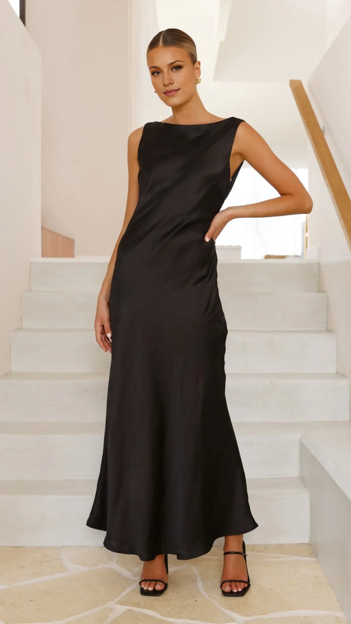 Black Dress Modern Boat Neck Maxi Dress Mermaid Sleeveless Solid Color Sheath Low Open Back Prom Dress