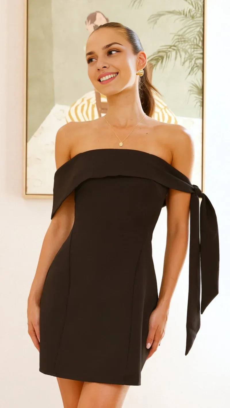 Wine Dress Simple Off Shoulder Mini Dress A-line Backless Solid Color Sleeveless Homecoming Dress