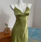 Green Dress Spaghetti Straps Simple V-neck Sleeveless Backless Prom Dress