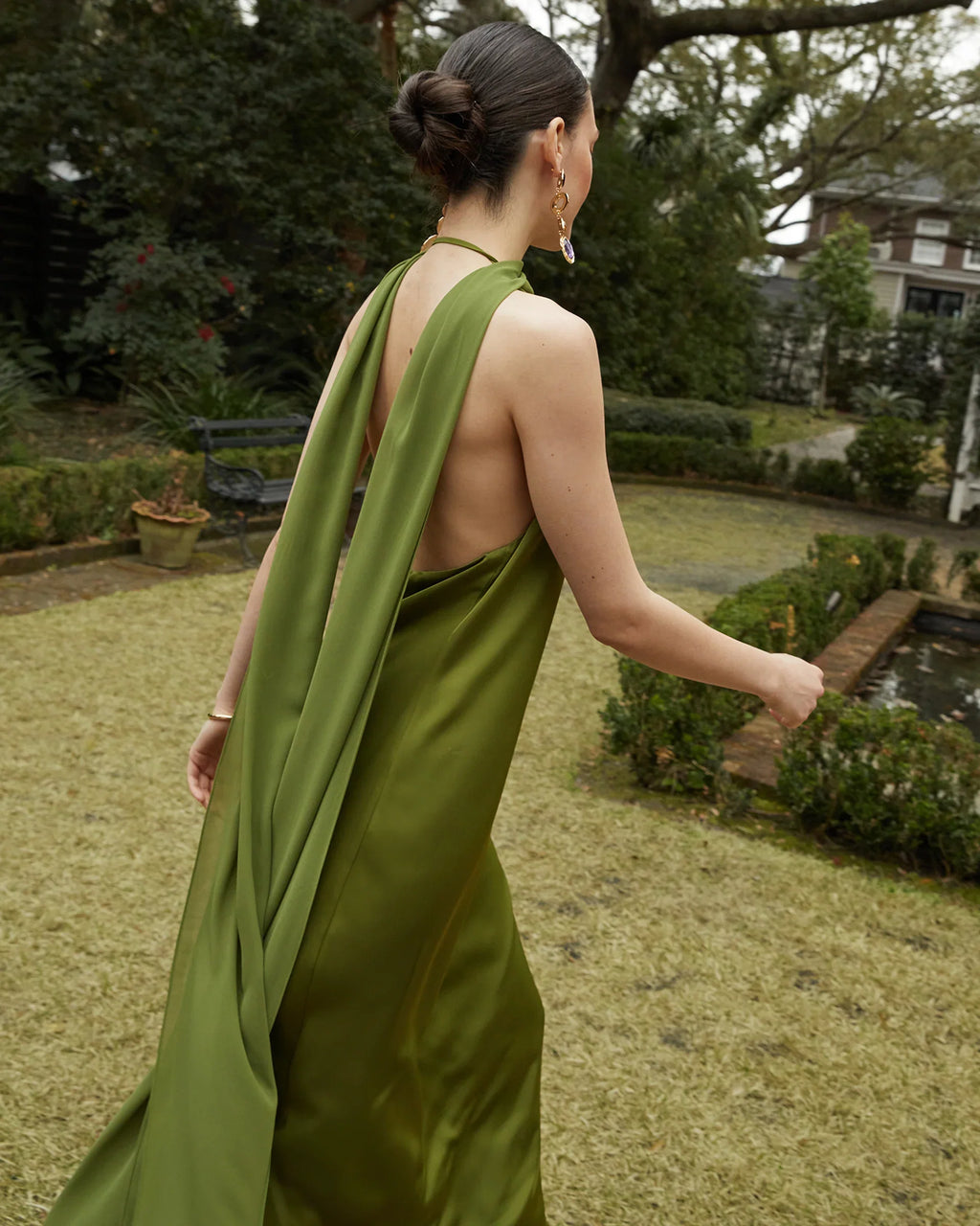 Dress Stunning Straight Tube Cold Shoulder Evening Dress Sleeveless Low Open Back Solid Color Scarf Prom Dress