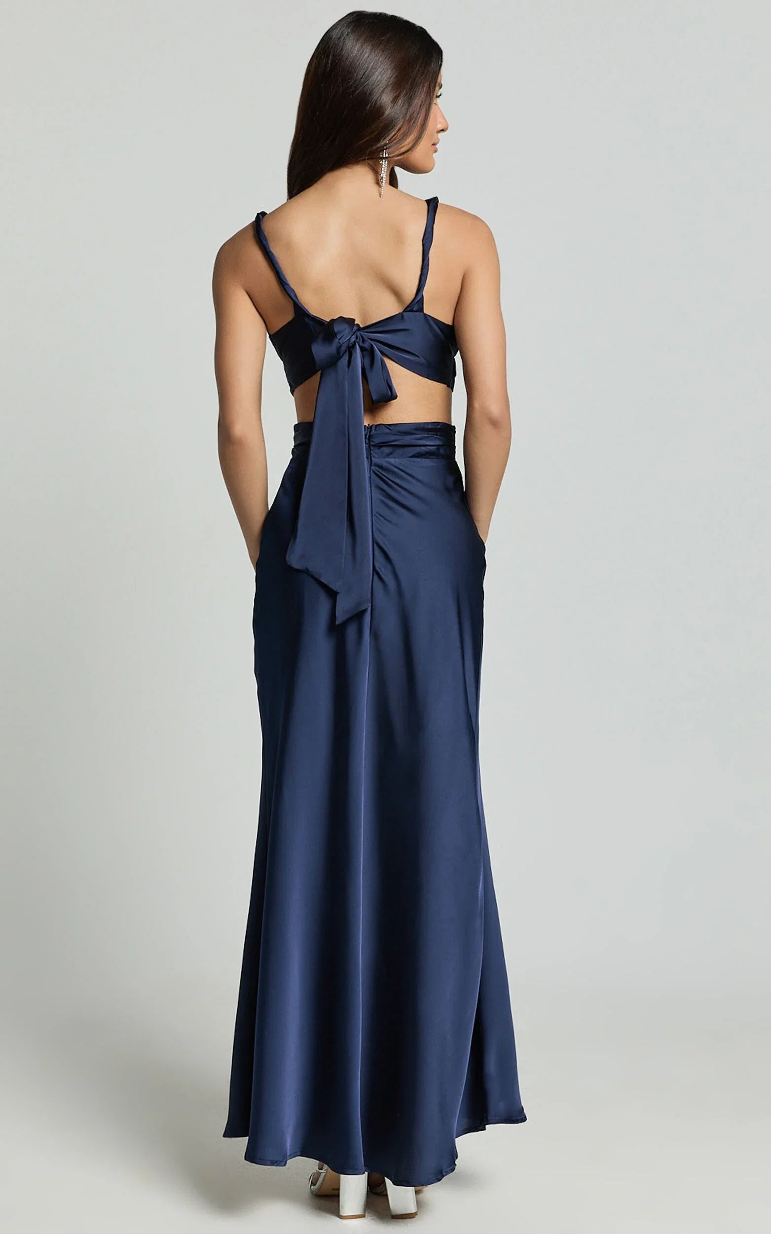 Navy Dress Vintage V Neck Cut Out Cocktail Dresses A-line Solid Color Regular Straps Prom Dress