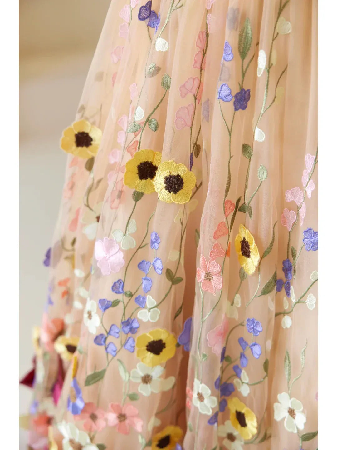 Whimsical A-Line Strapless Sweetheart Corset Floral Appliqué Floor-Length Evening Gown