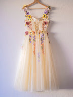 Whimsical A-Line Sweetheart Sleeveless Midi Floral Dress