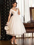 Bridal Vintage Little White Dresses Wedding Dresses A-Line Short Sleeve V Neck Lace