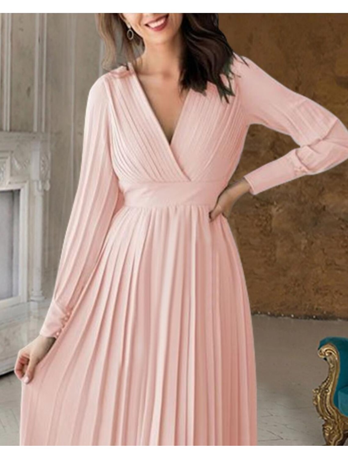 A-Line Mother of the Bride Dress Formal Wedding Guest Elegant V Neck Floor Length Chiffon Long Sleeve with Pleats