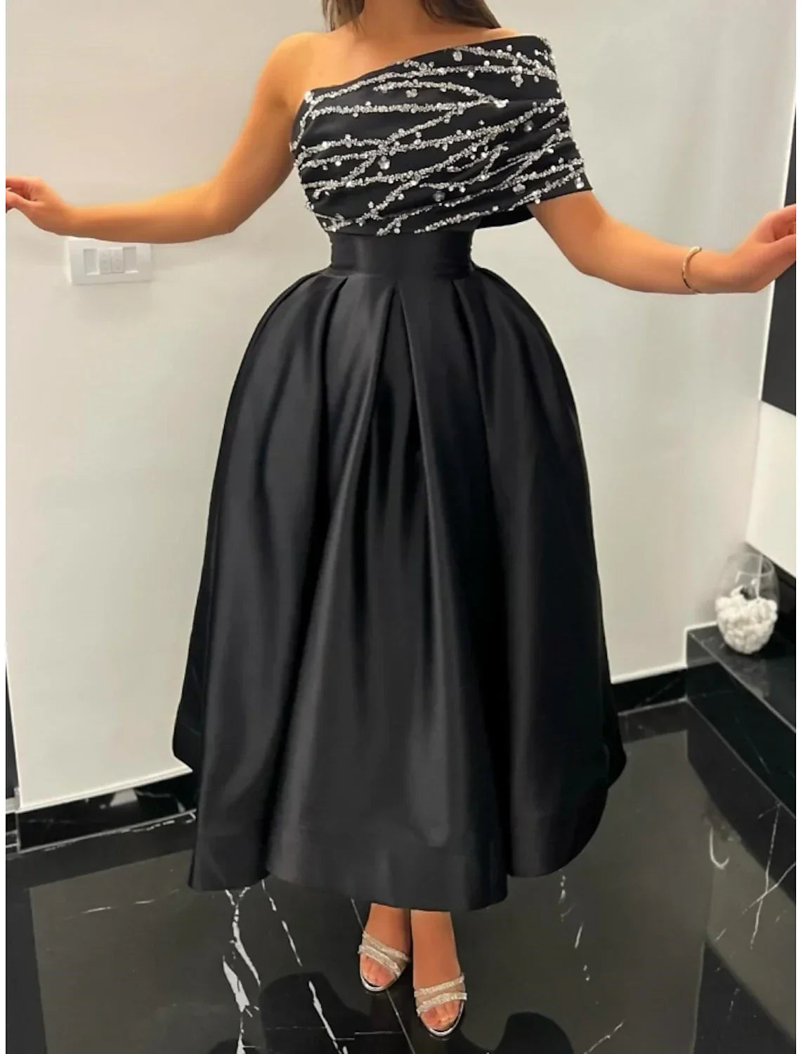 A-Line Evening Gown Elegant Dress Formal Ankle Length Black Dress Short Sleeve One Shoulder Satin with Pleats Sequin