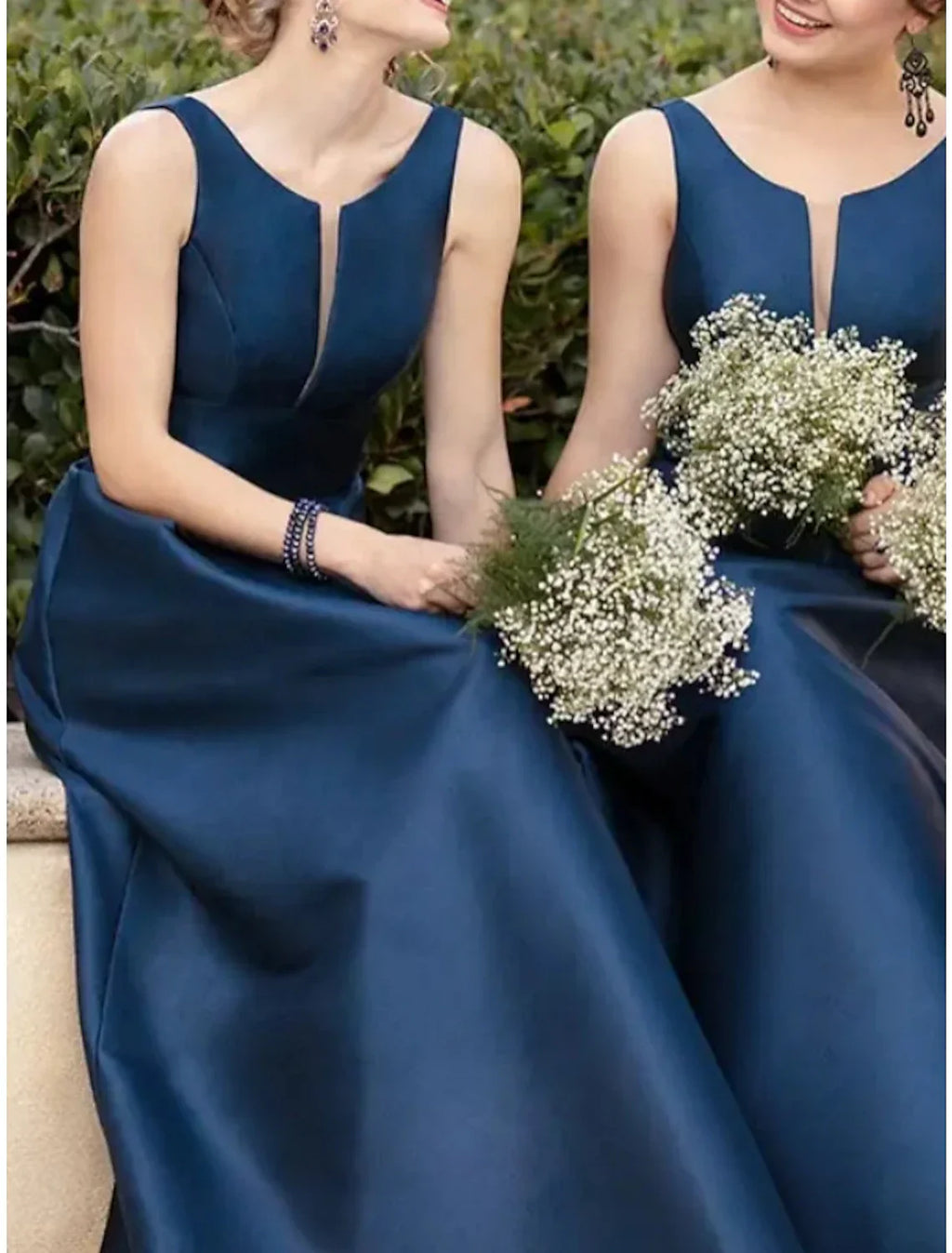 Elegant Blue Satin Sheath Bridesmaid Dress With Scoop Neck For Bridesmaids Sleeveless Floor Length Pleats