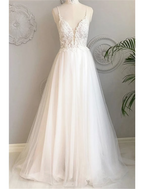 Beautiful Beach Wedding Dresses A-Line Sleeveless Strap Lace With Buttons Appliques